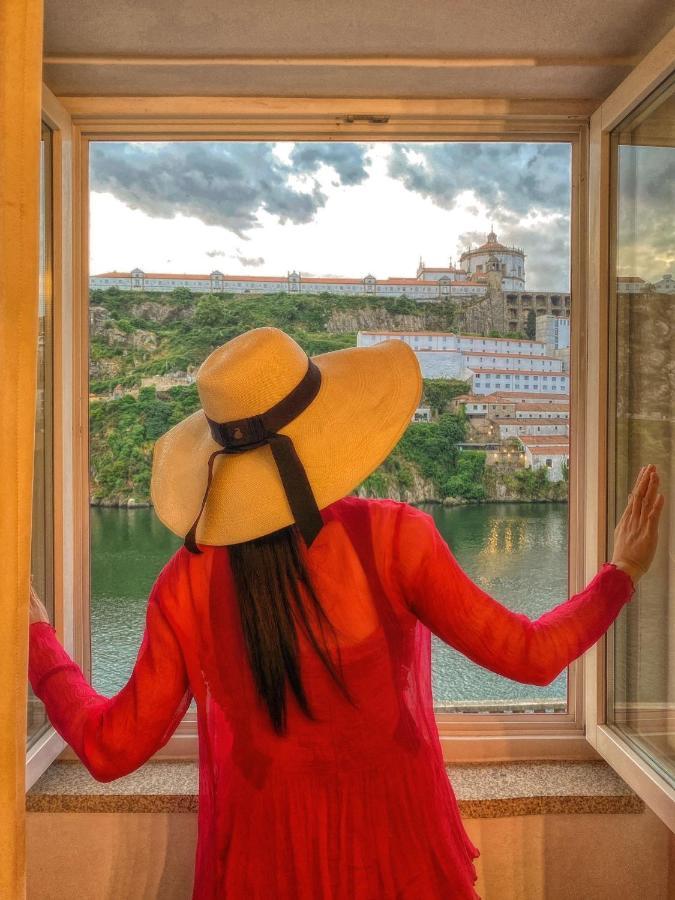 Red House By The River Apartment Porto Bagian luar foto