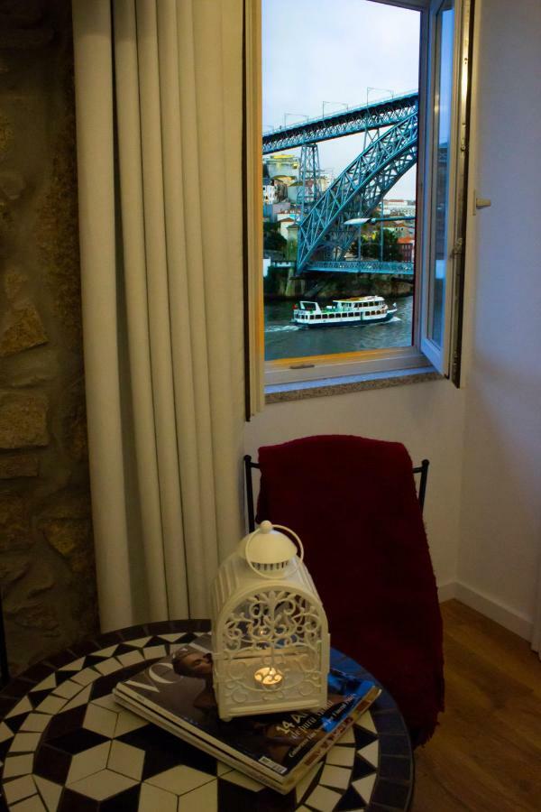 Red House By The River Apartment Porto Bagian luar foto