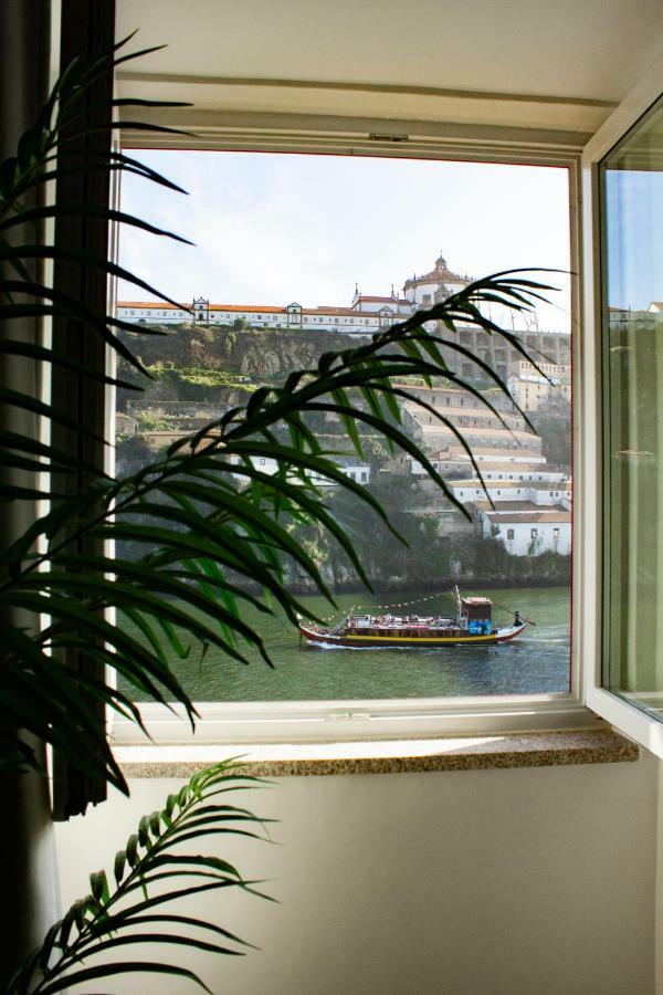 Red House By The River Apartment Porto Bagian luar foto